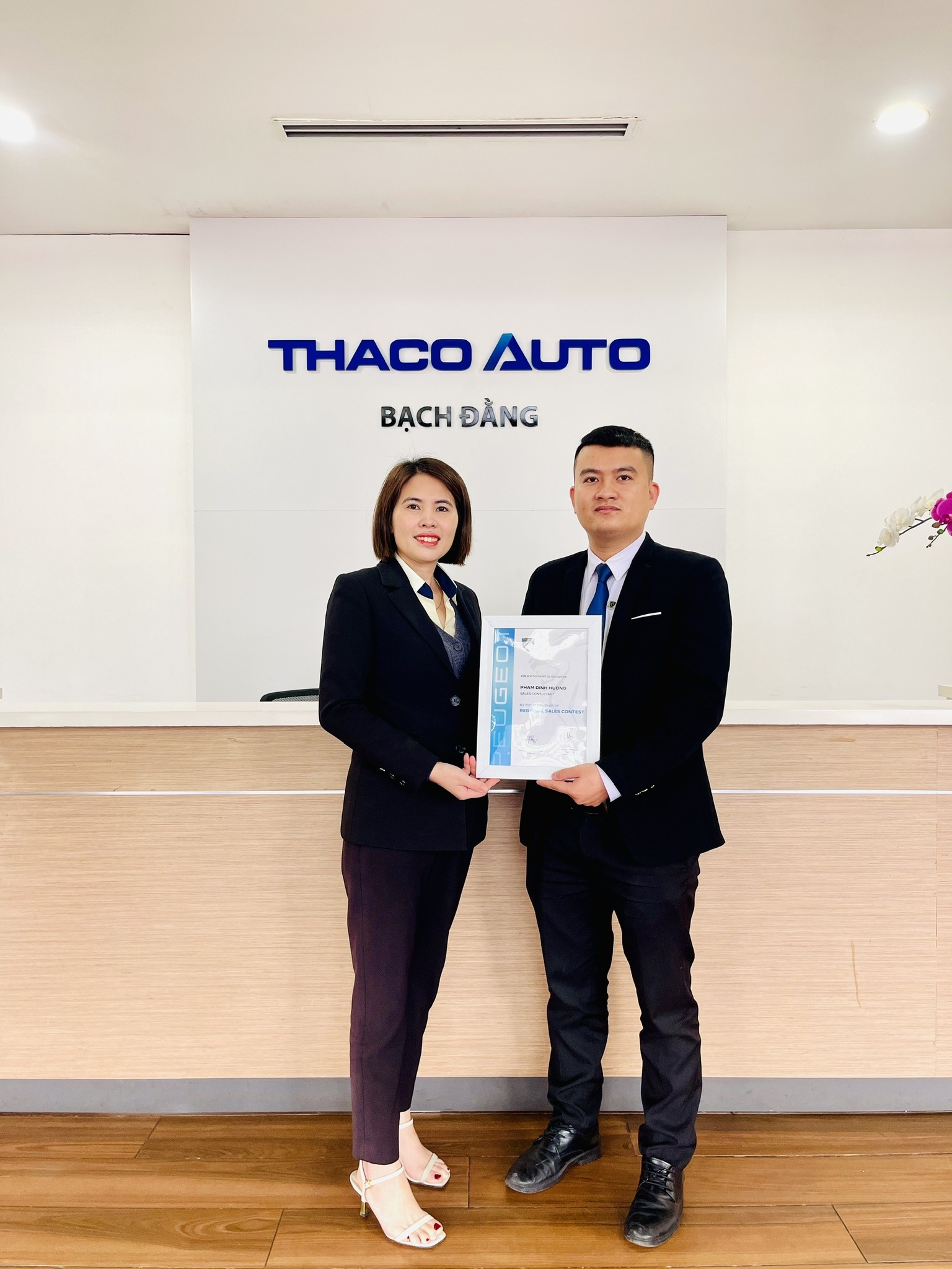 THACO AUTO BẠCH ĐẰNG: Vinh danh nhân sự bán hàng xuất sắc của Peugeot